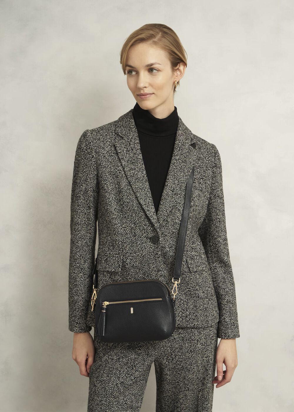 Carlton Crossbody Bag, Black, hi-res