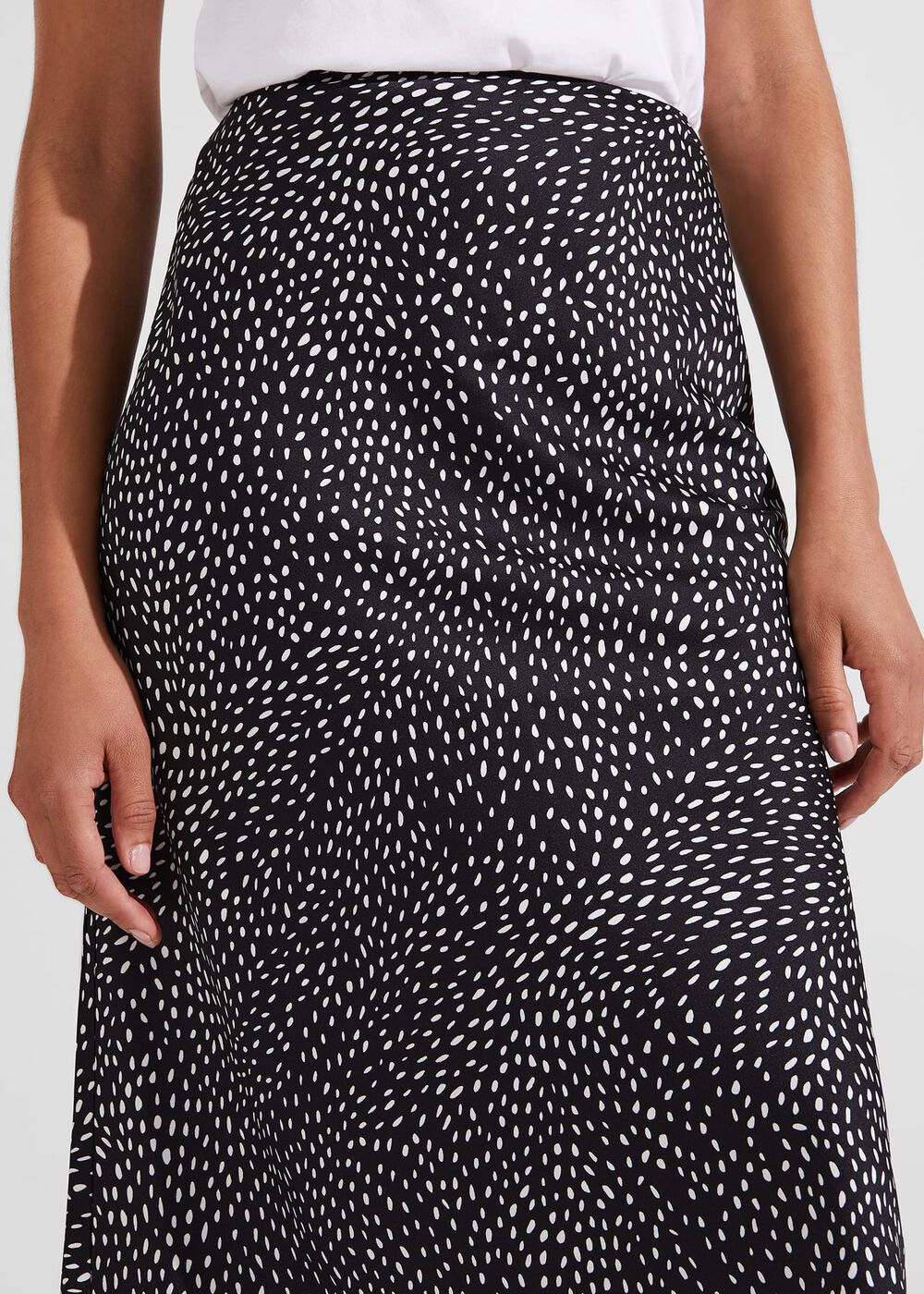 Jas Satin Skirt, Black Ivory, hi-res