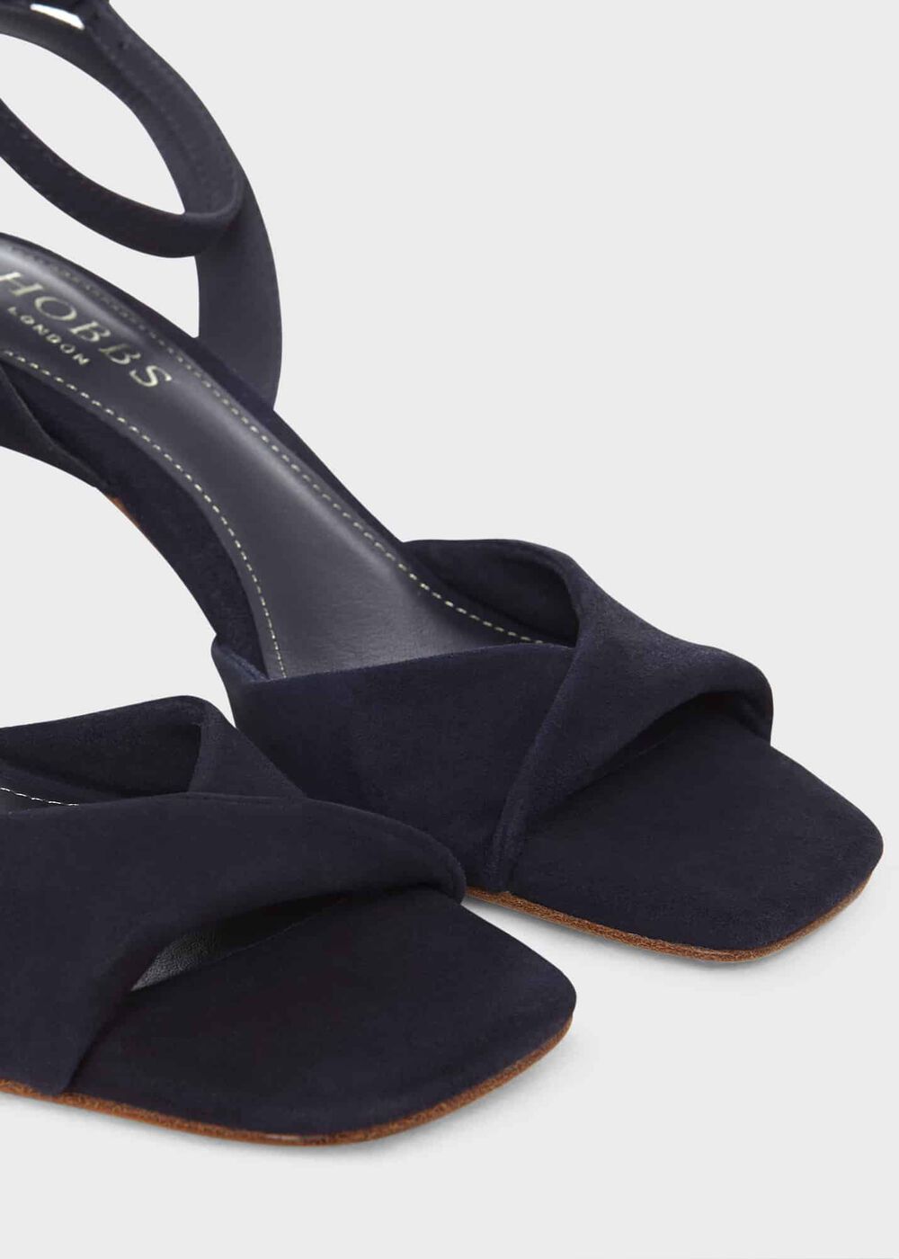 Jamie Sandal, Midnight, hi-res