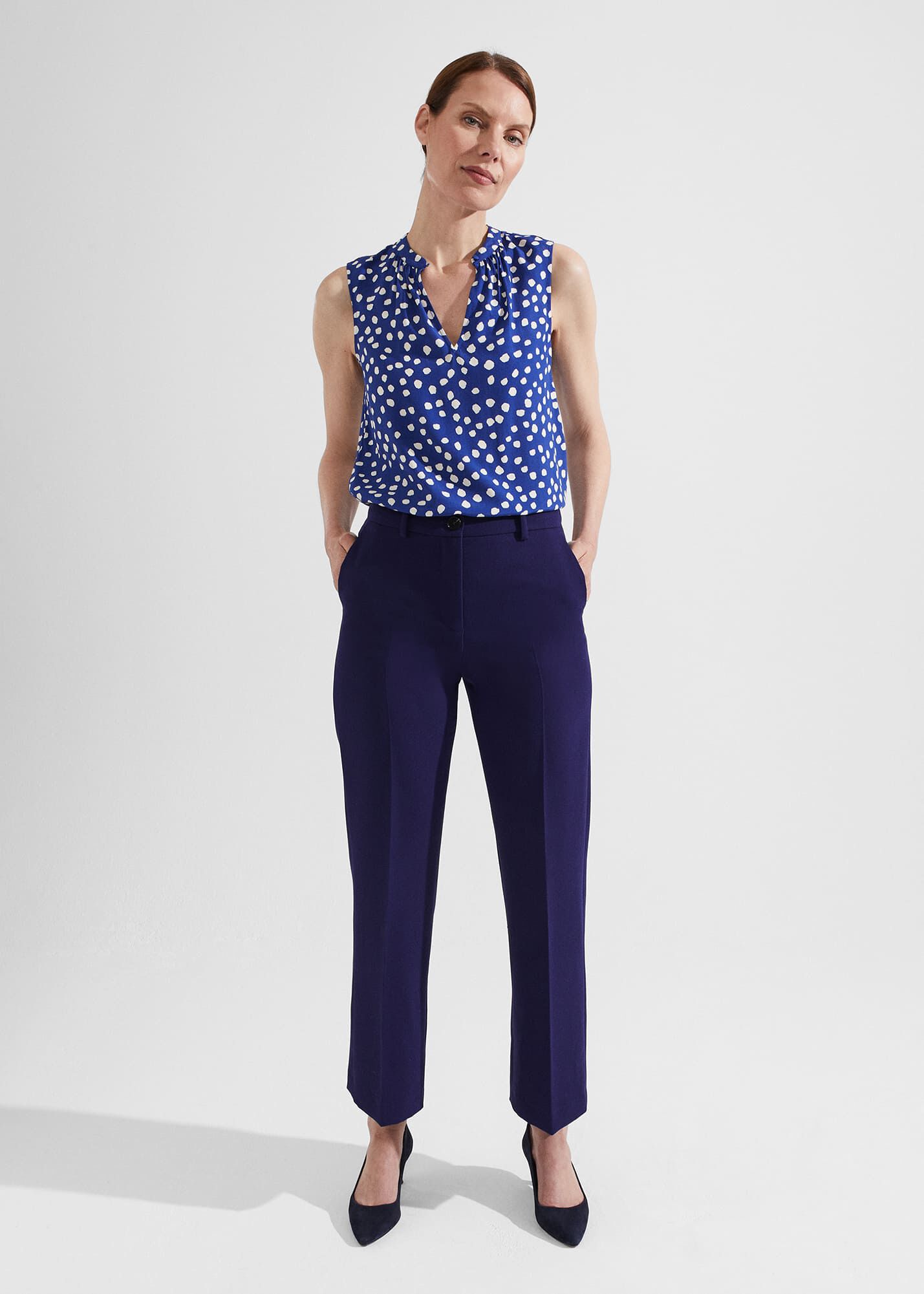 Im trying to find a good pair of petite trousers Any recommendations   rPetiteFashionAdvice
