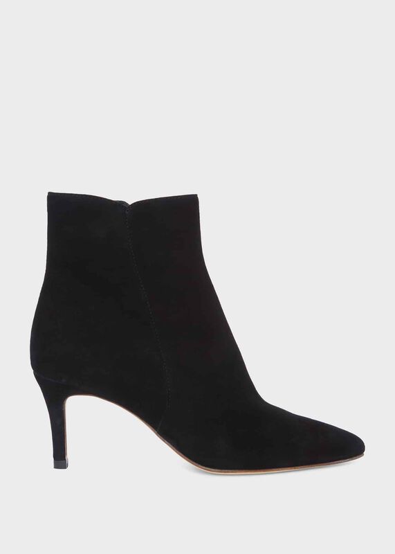 Elida Ankle Boots