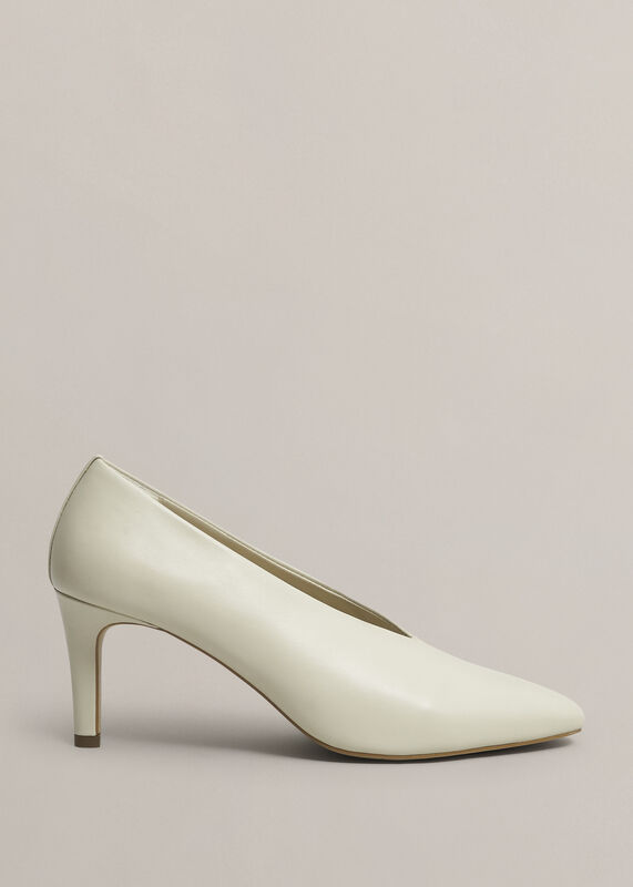 Cleo Pumps