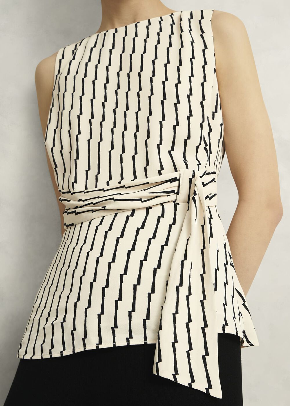 Levens Top, Cream Black, hi-res