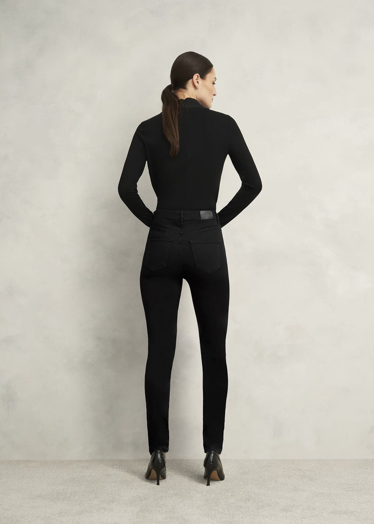 Gia Sculpting Jeans With Stretch , Black, hi-res