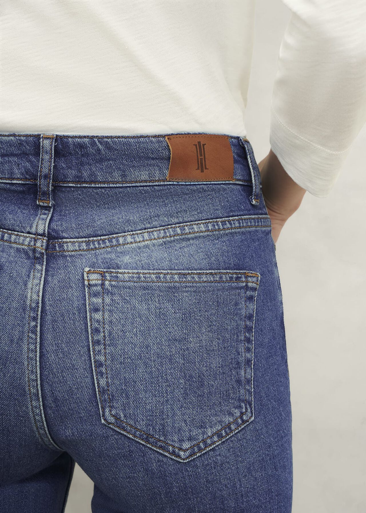 Shea Straight Jeans, Mid Wash, hi-res