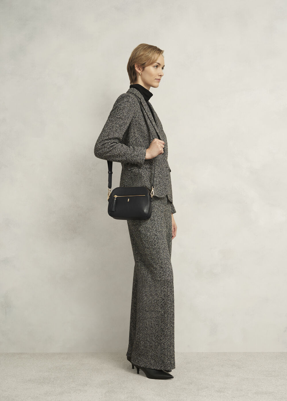 Carlton Crossbody Bag, Black, hi-res