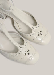 Astrea Courts, Warm Ivory, hi-res