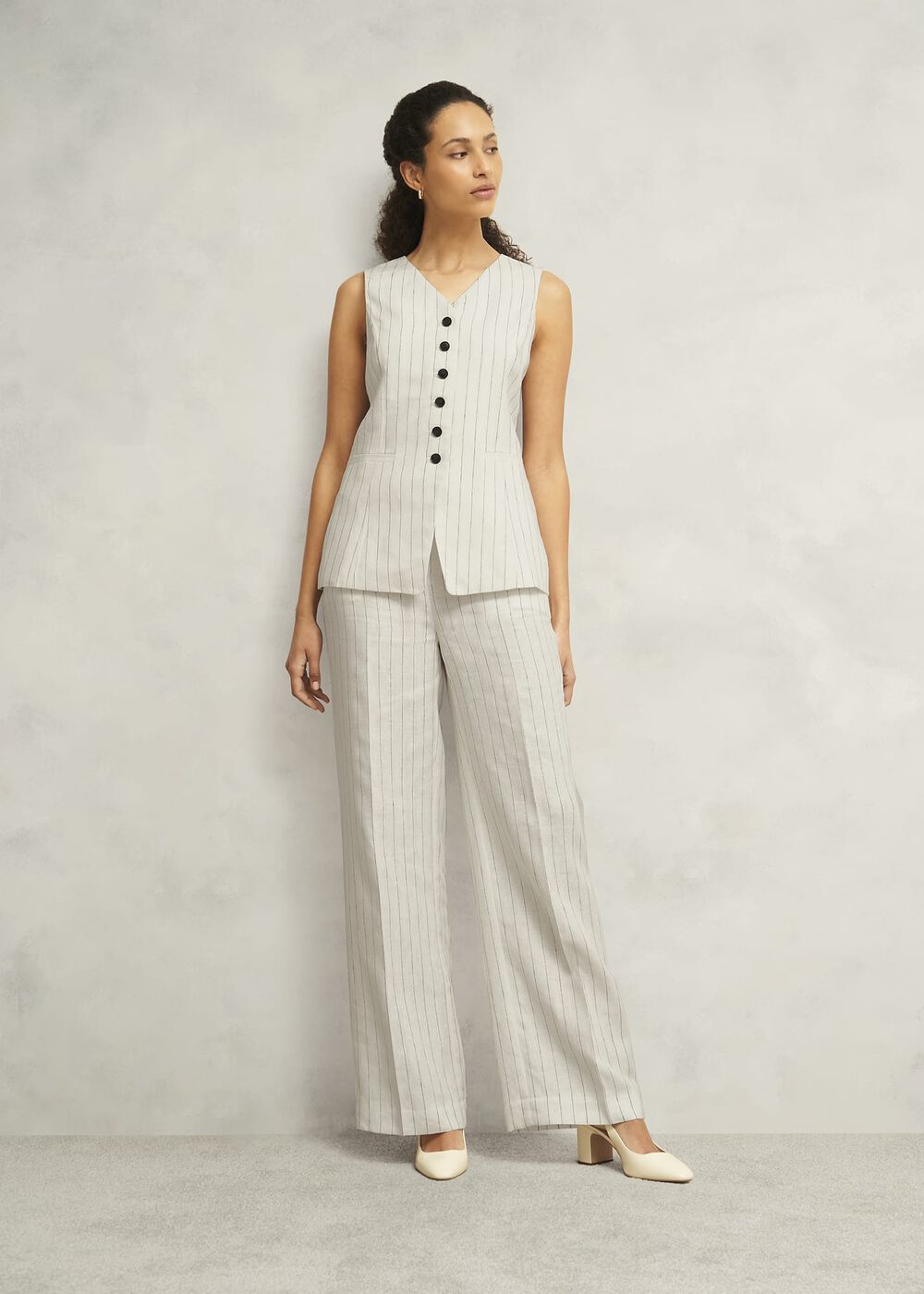 Groombridge Linen Waistcoat, Ivory Navy, hi-res
