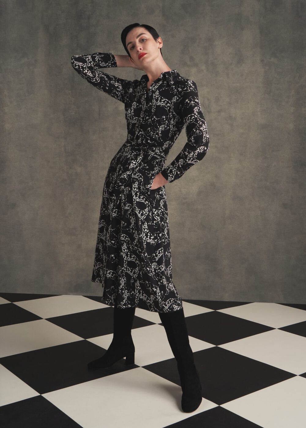Joan Over The Knee, Black, hi-res