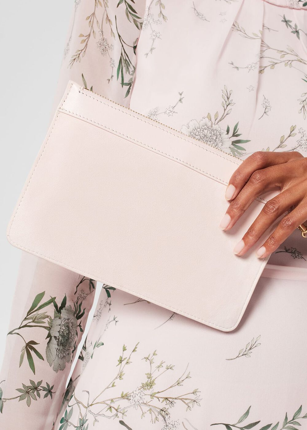 Lundy Wristlet, Pale Pink, hi-res