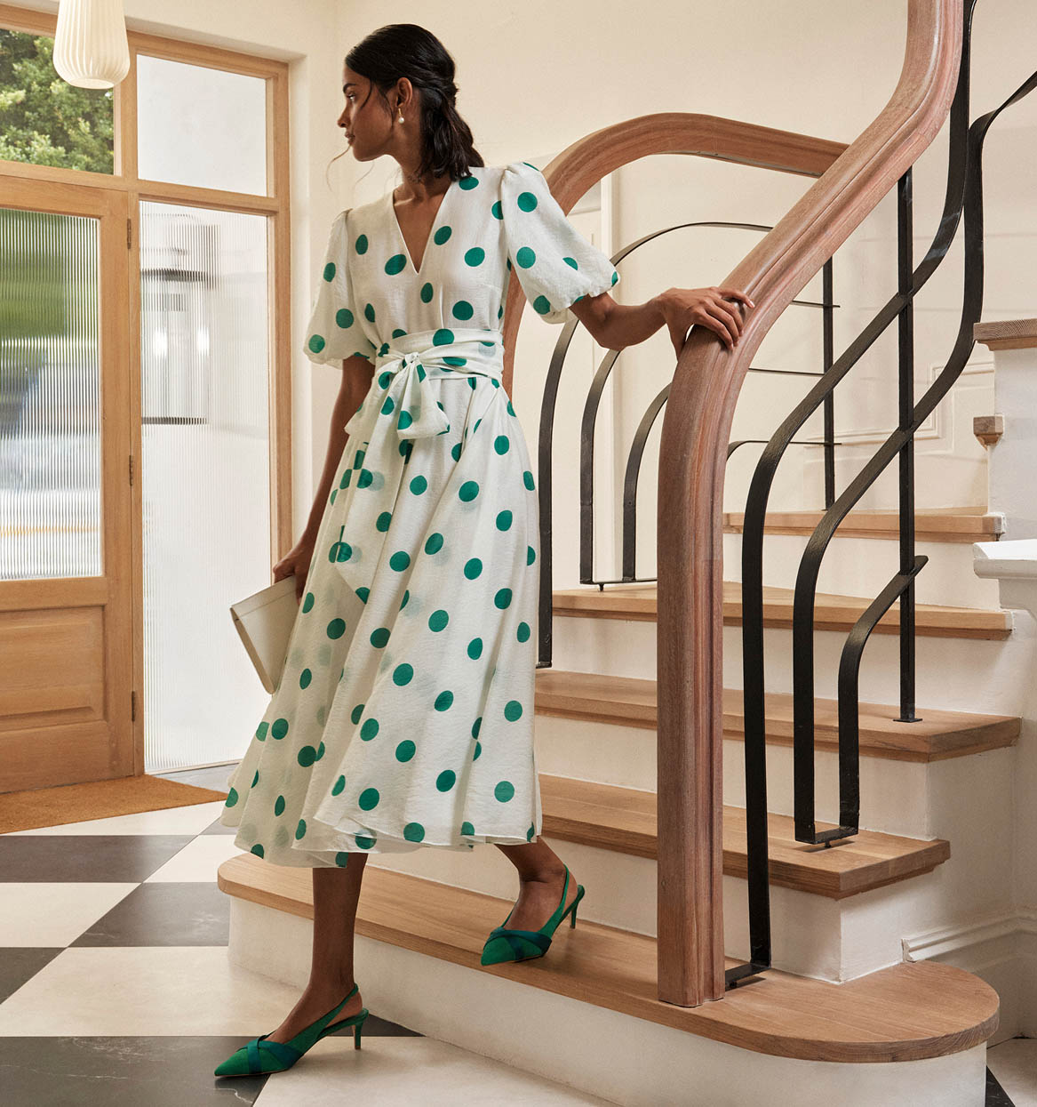 A Good Dress Is Everything