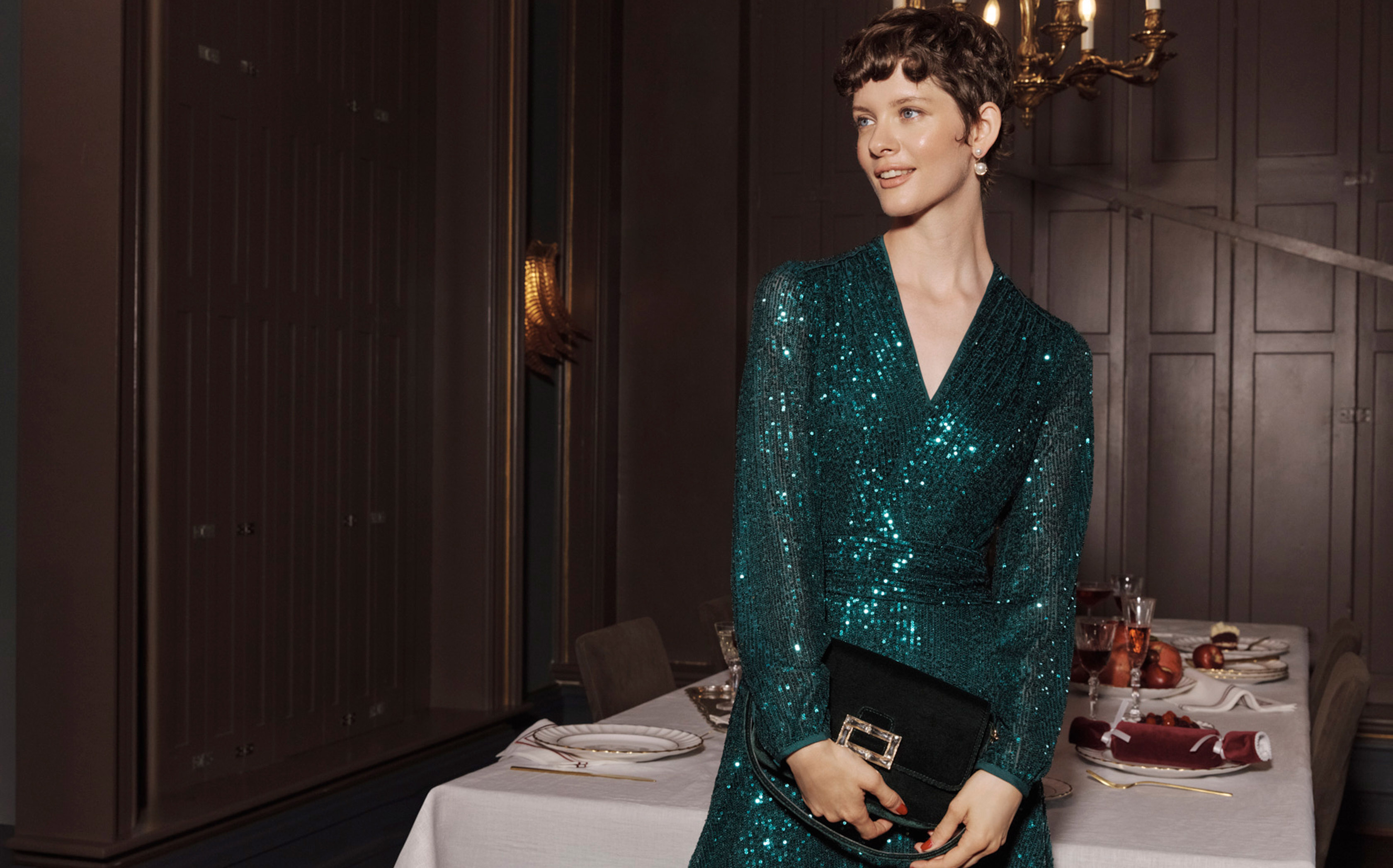 Women wearing Hobbs outfit