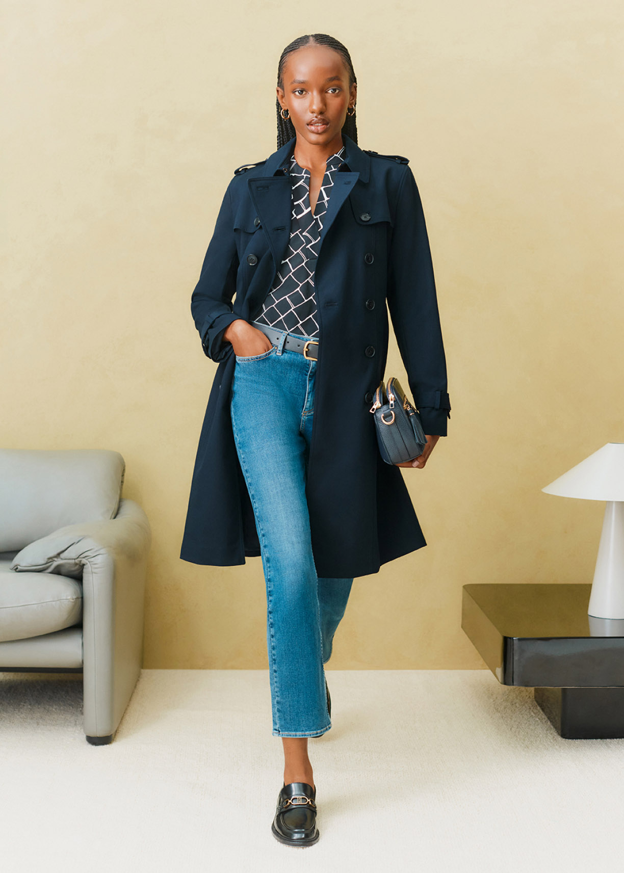 Navy Flare Jeans with Dark Green Coat Outfits (2 ideas & outfits